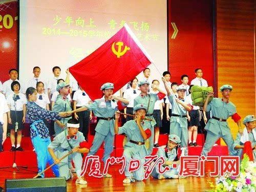 张卫健彩排意外，身体被钢琴压住，本人回：一切安全 大年初三见！